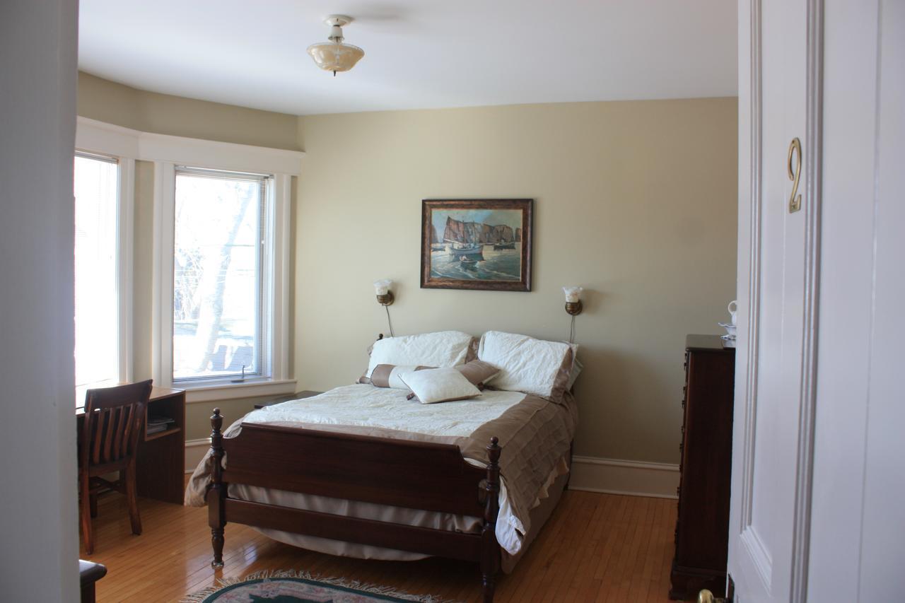 Downtown Bed & Breakfast Moncton Buitenkant foto