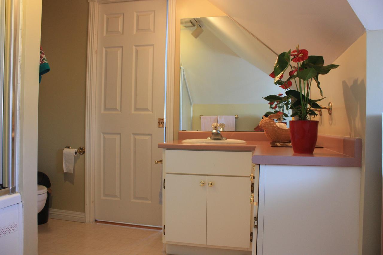 Downtown Bed & Breakfast Moncton Buitenkant foto