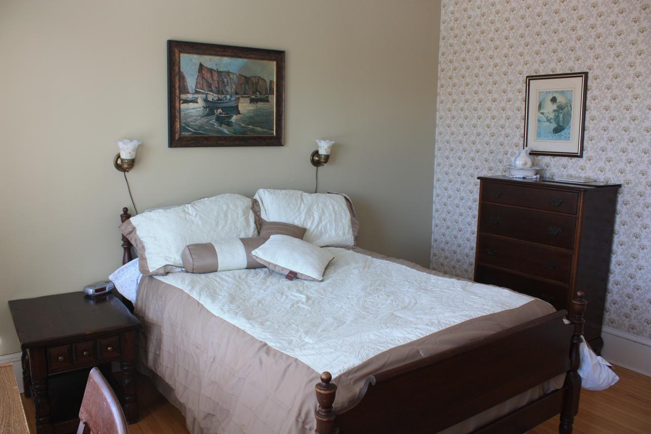 Downtown Bed & Breakfast Moncton Buitenkant foto